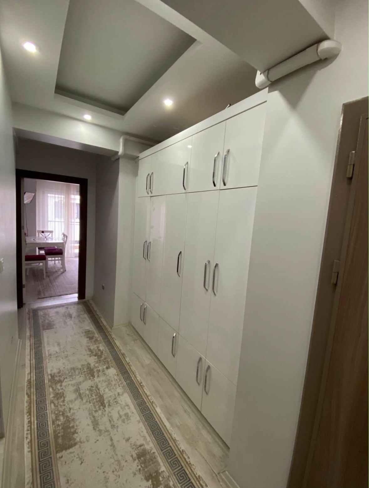 YİĞİTLER MAH ARA KAT 138M2 ASANSÖRLÜ OTOPARKLI FIRSAT SATILIK DAİRE