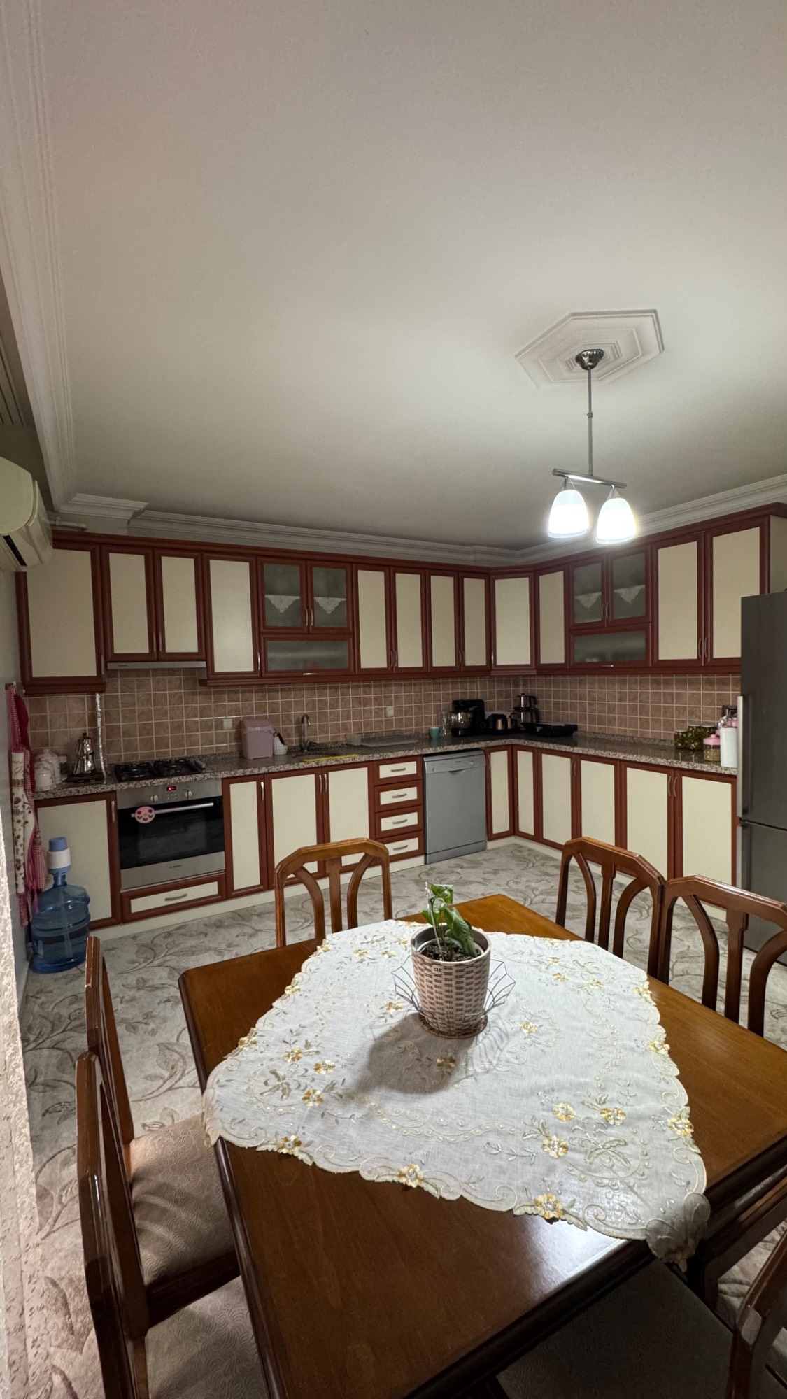 ÖĞRETMENLER EVİ CİVARI GENİŞ 3 + 1 SATILIK DAİRE