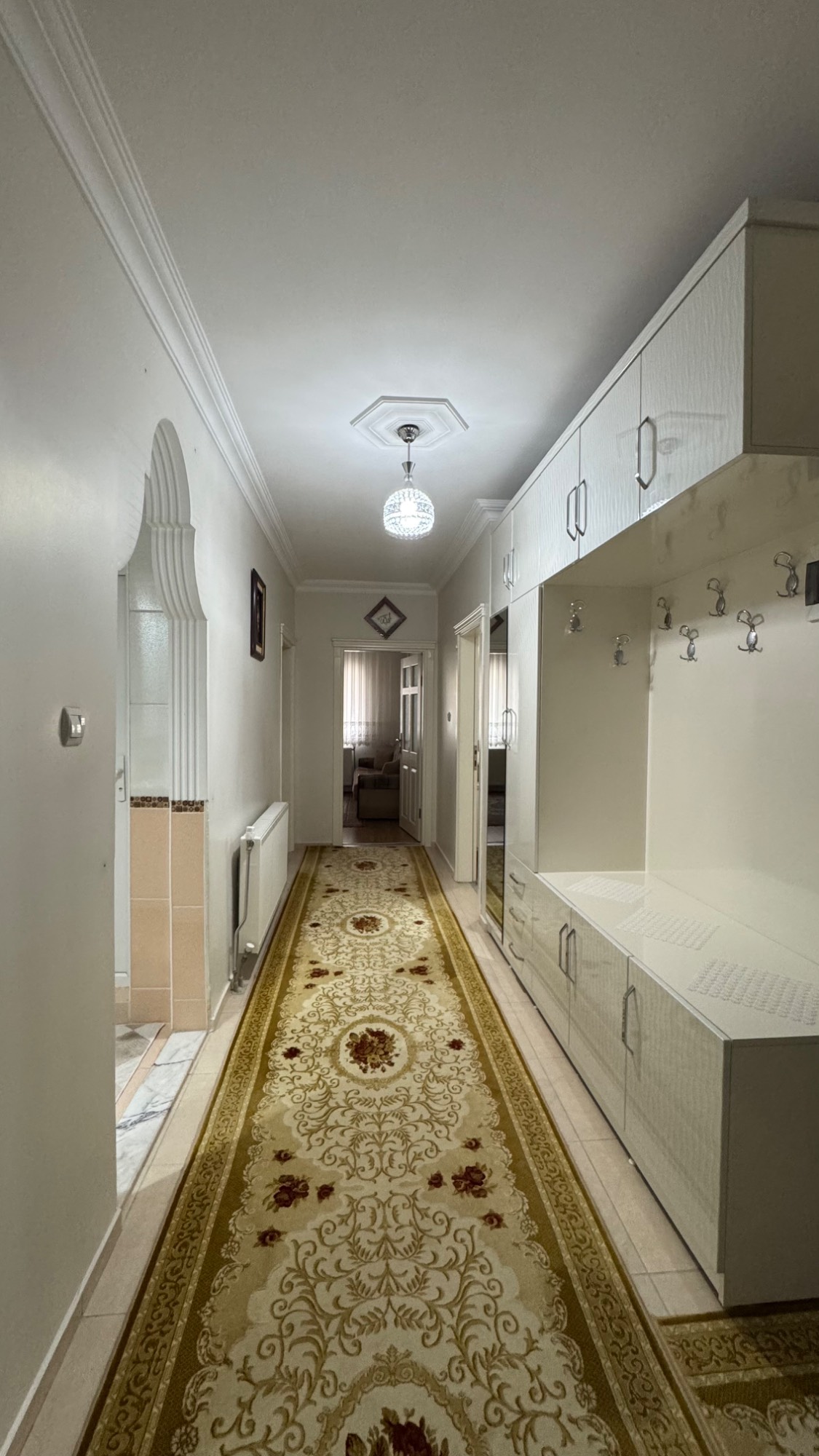 ÖĞRETMENLER EVİ CİVARI GENİŞ 3 + 1 SATILIK DAİRE