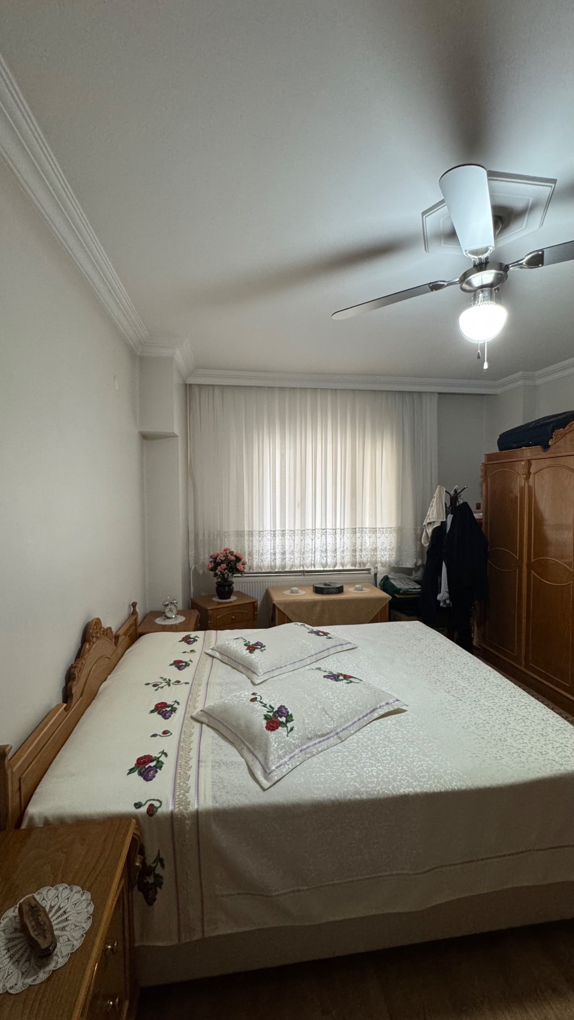 ÖĞRETMENLER EVİ CİVARI GENİŞ 3 + 1 SATILIK DAİRE