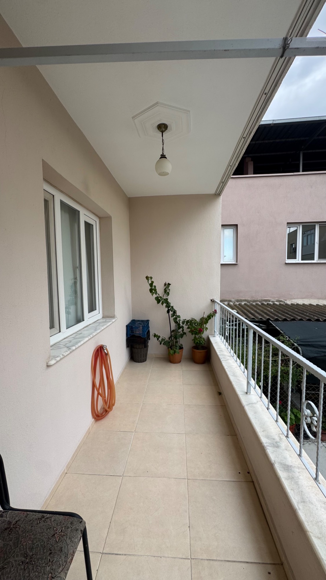ÖĞRETMENLER EVİ CİVARI GENİŞ 3 + 1 SATILIK DAİRE