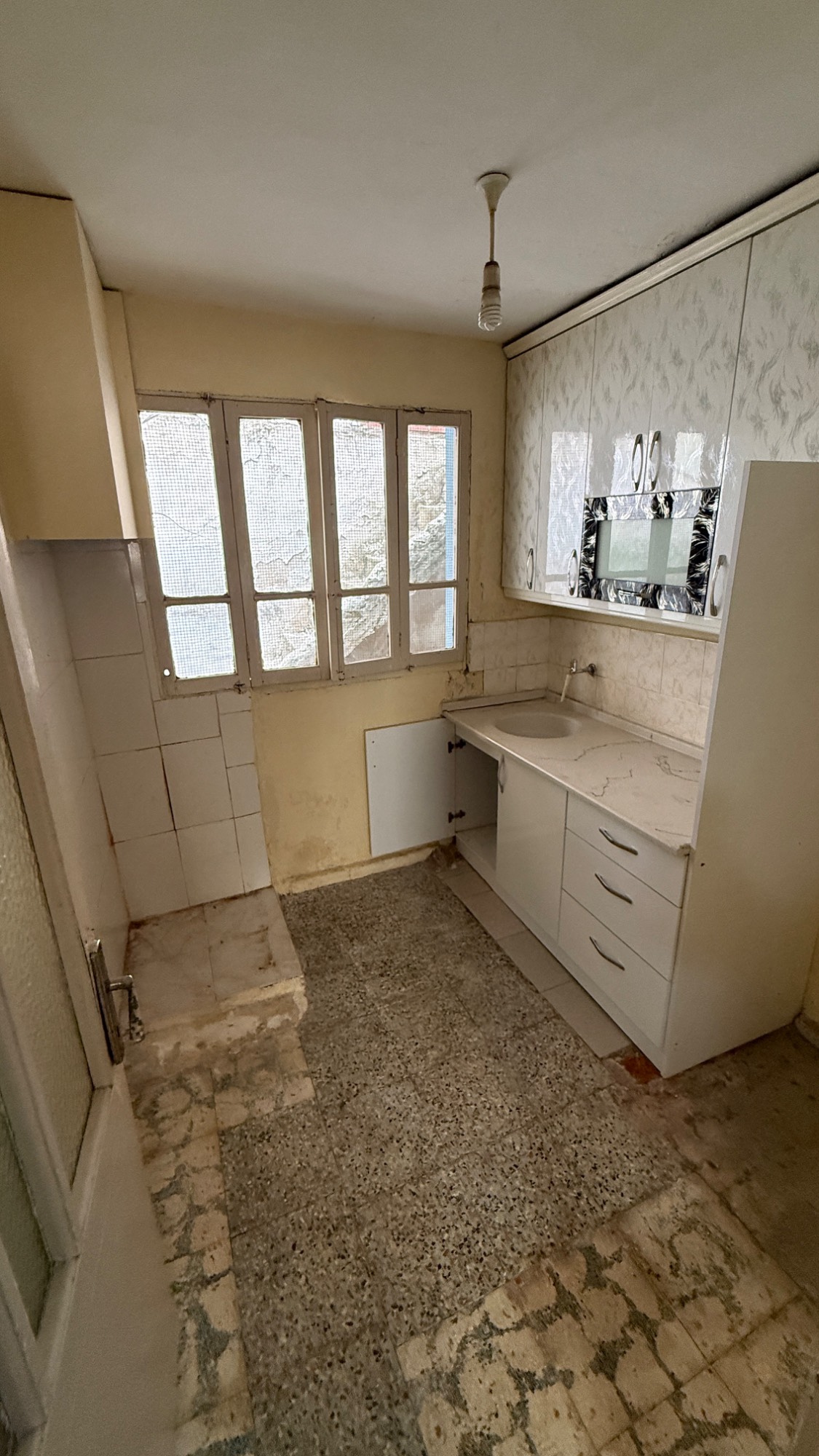 YENİ MAH MÜSTAKİL KİRALIK DAİRE