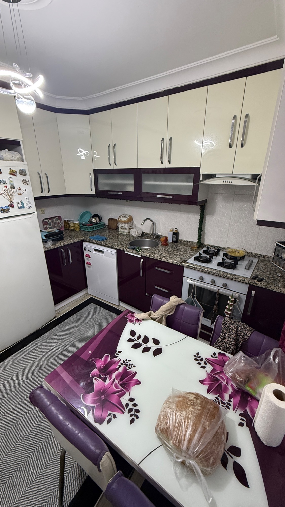 PAZARTESİ PAZARI YAKINI 130 M2 3+1 MASRAFSIZ SATILIK DAİRE