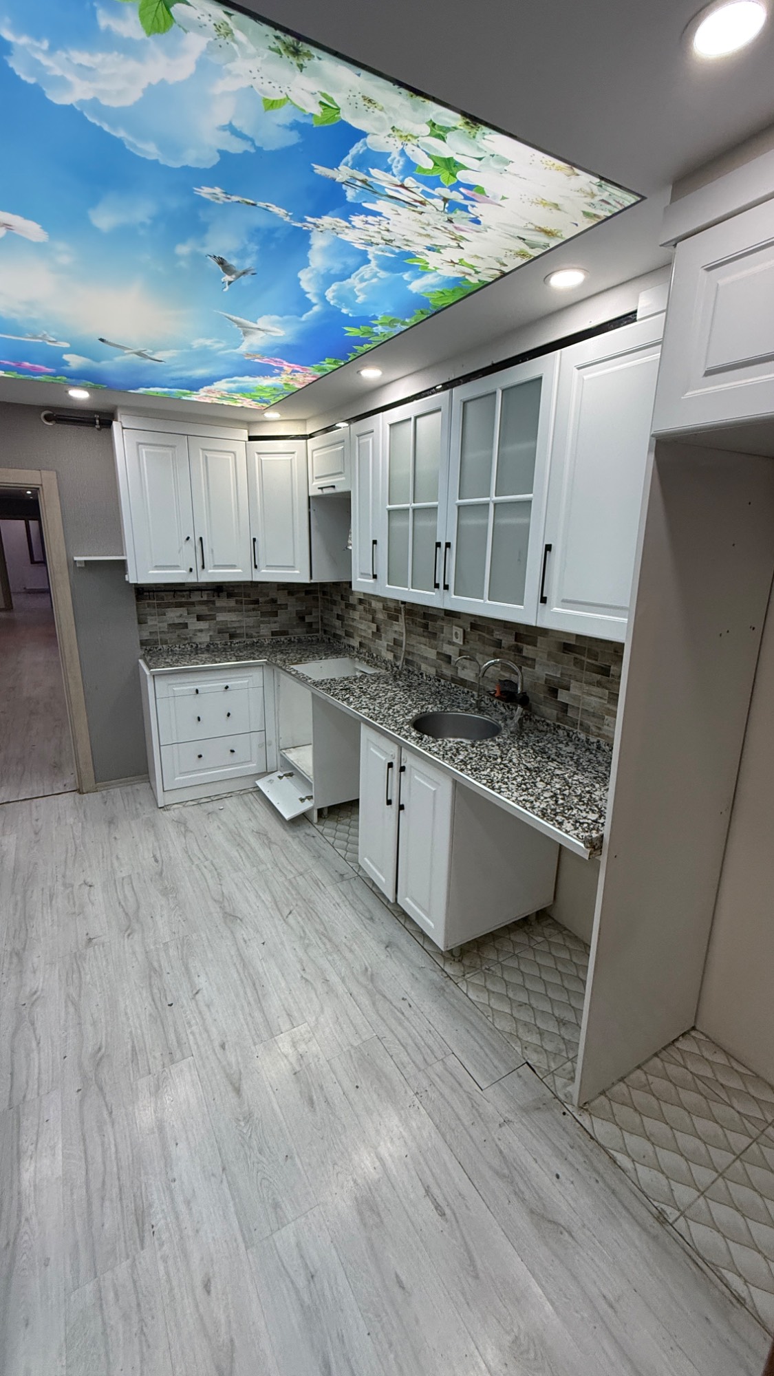 SUBAŞI MAH KERVAN YOLU YAKINI FIRSAT 4+1 ARA KAT ASANSÖRLÜ SATILIK DAİRE