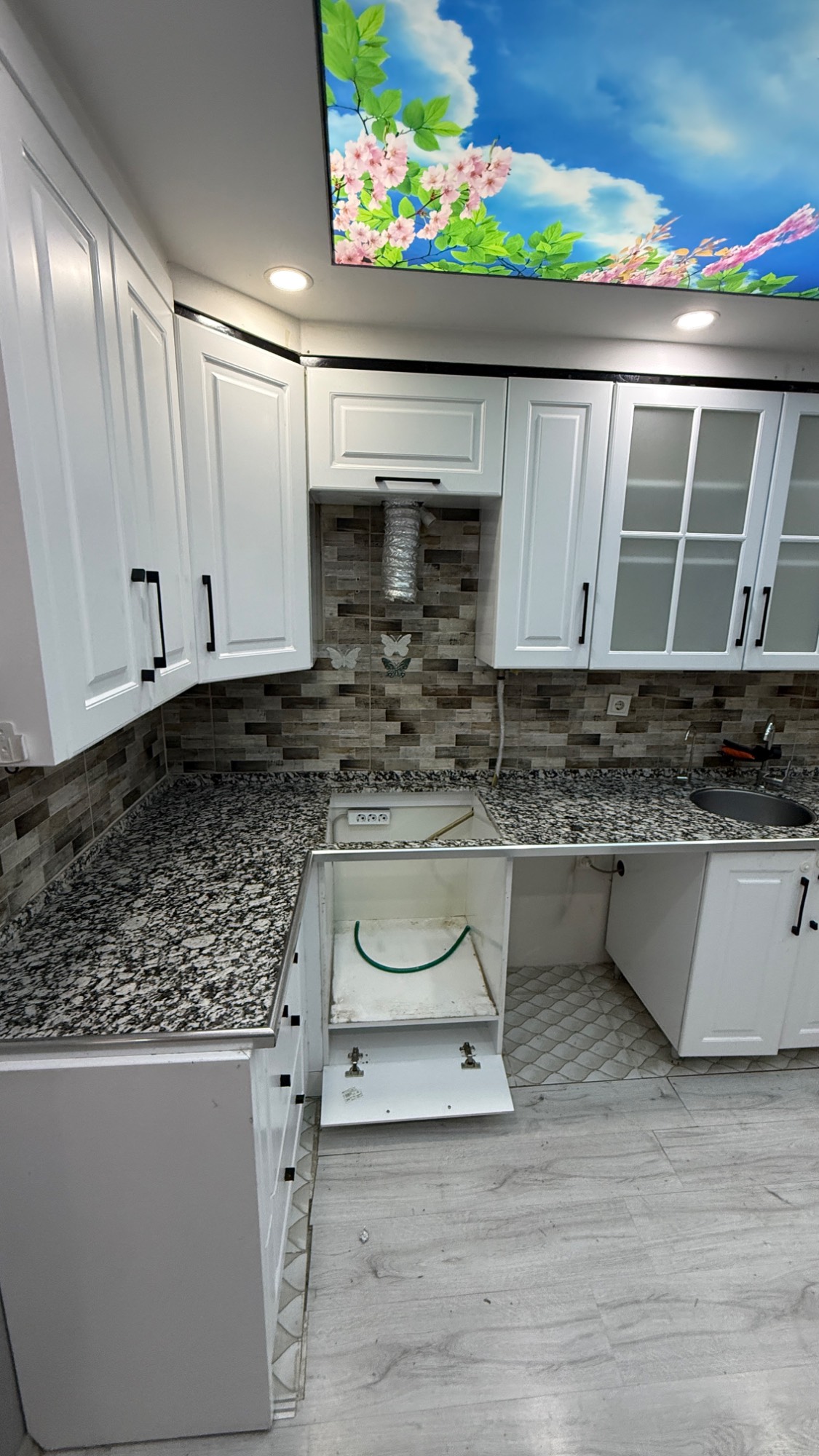 SUBAŞI MAH KERVAN YOLU YAKINI FIRSAT 4+1 ARA KAT ASANSÖRLÜ SATILIK DAİRE
