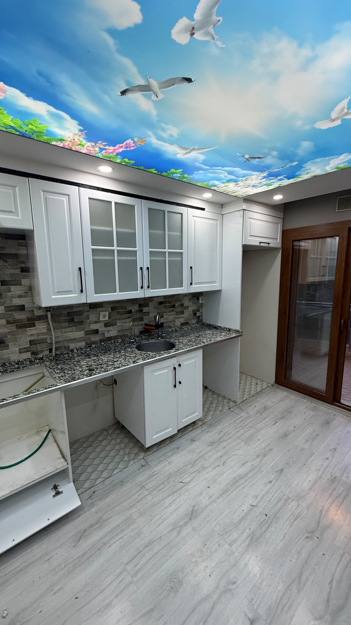 SUBAŞI MAH KERVAN YOLU YAKINI FIRSAT 4+1 ARA KAT ASANSÖRLÜ SATILIK DAİRE