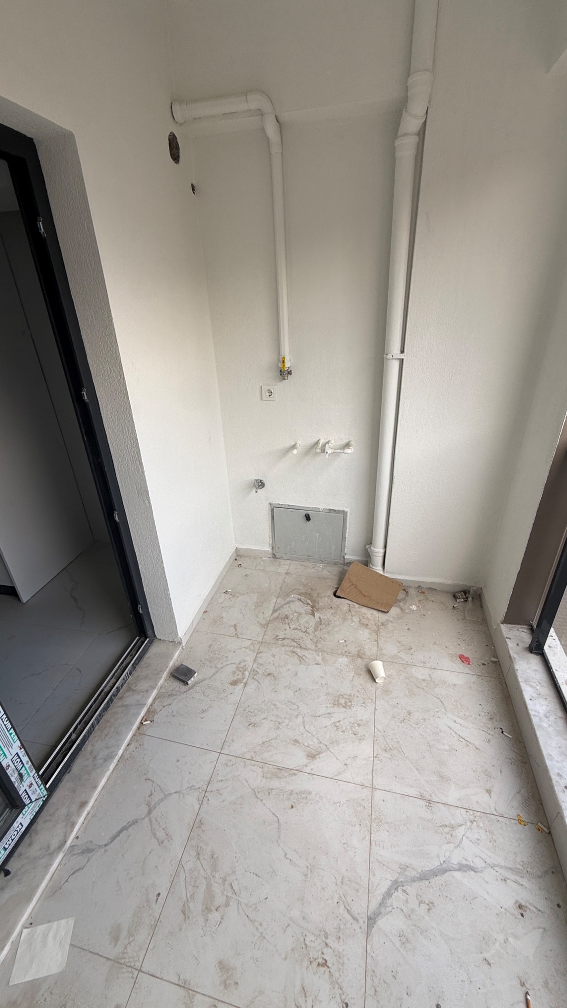BAYRAM YERİ YAKINI GENİŞ ARA KAT YERDEN ISITMALI ACİL SATILIK DAİRE