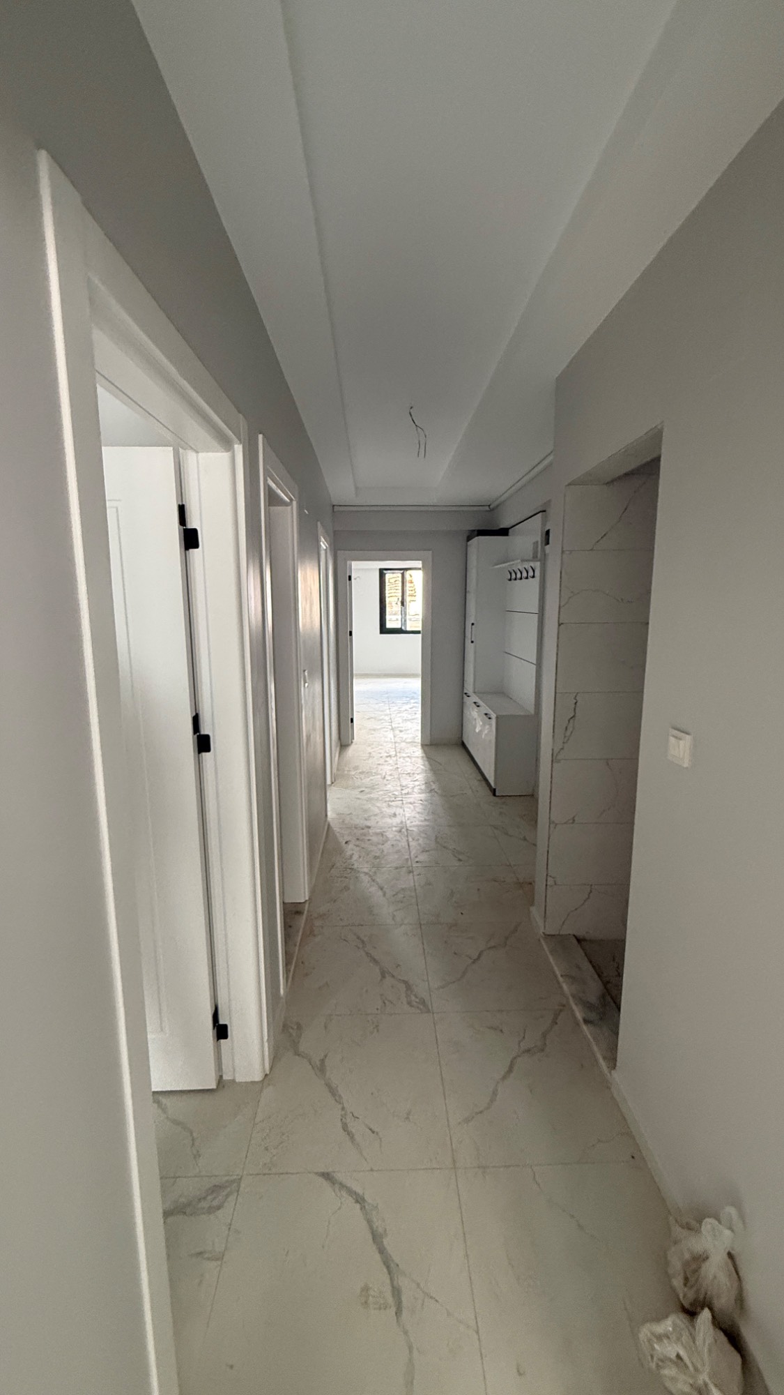 BAYRAM YERİ YAKINI GENİŞ ARA KAT YERDEN ISITMALI ACİL SATILIK DAİRE