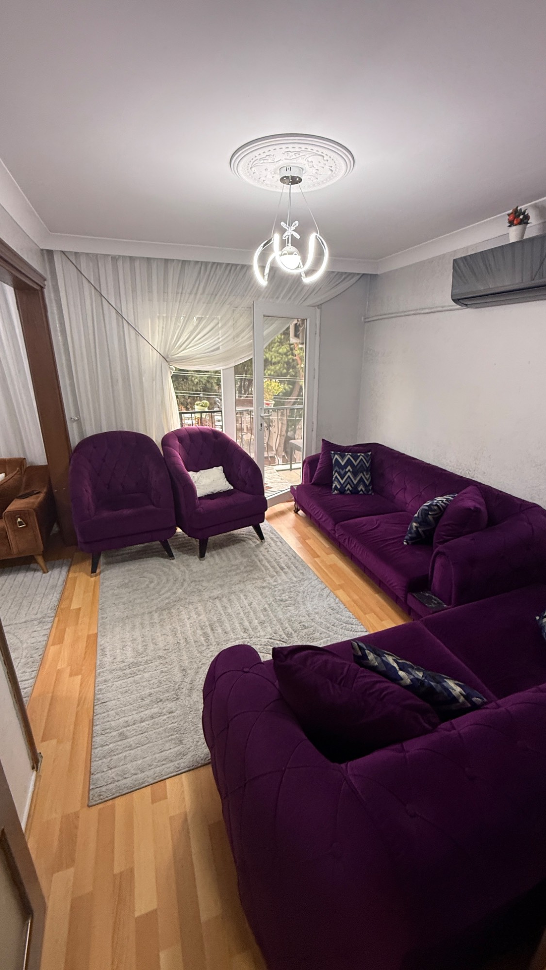 SELVİLİTEPEDE GENİŞ 2+1 D.GAZLI MASRAFSIZ SATILIK DAİRE