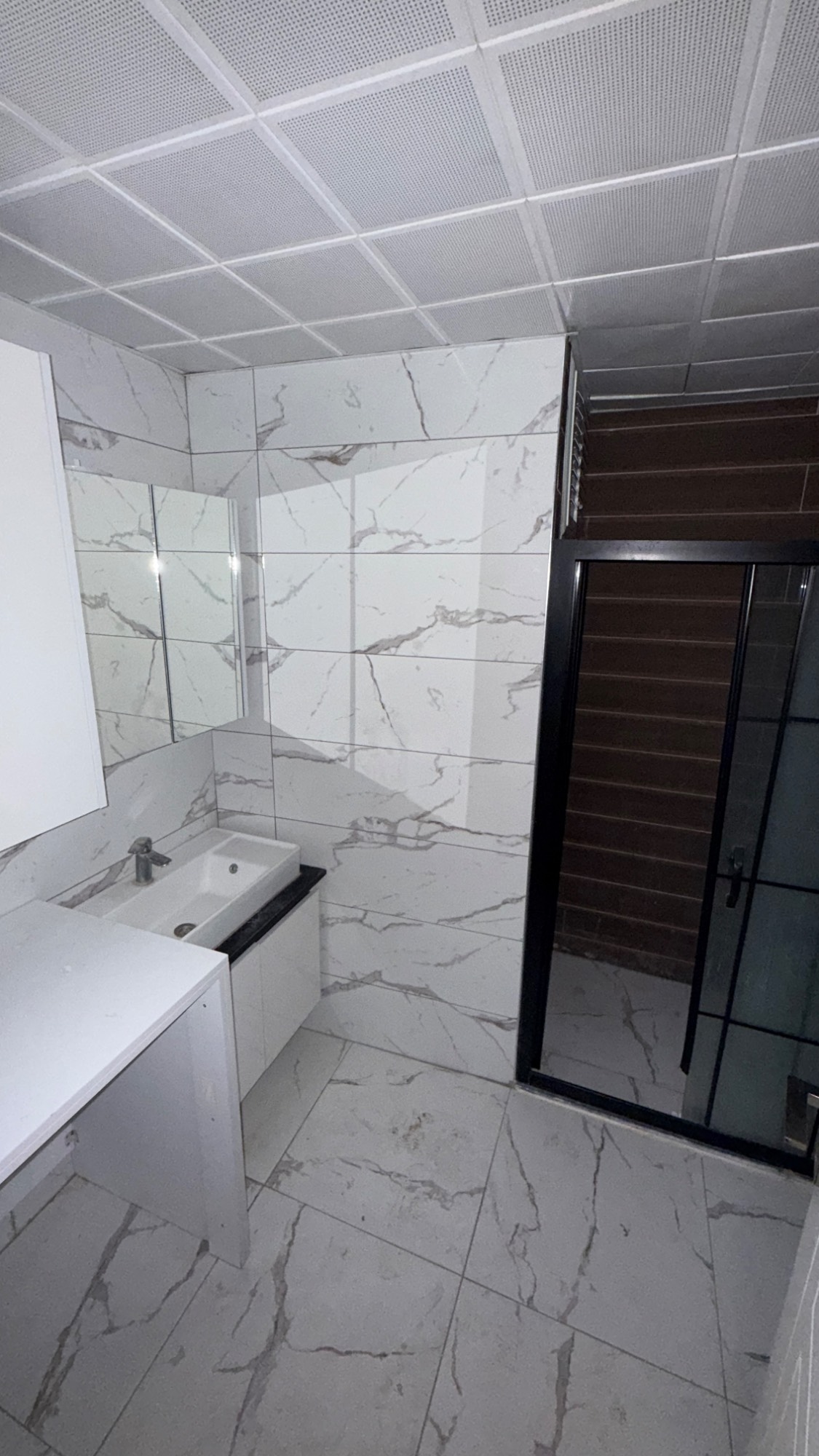 ERGENEKON MAH ŞATO OKULU YAKINI 3+1 ASANSÖRLÜ OTOPARKLI SATILIK DAİRE