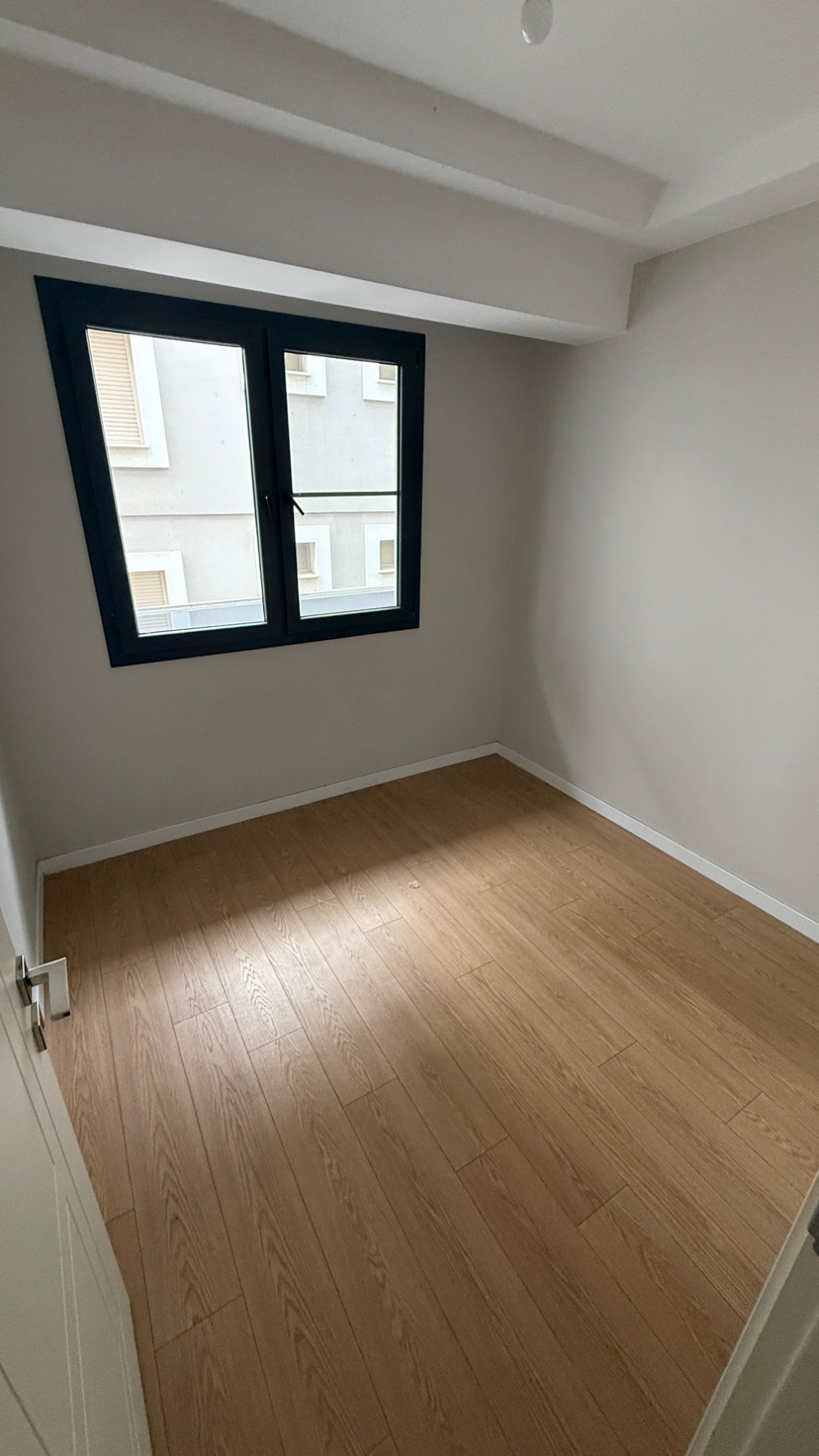 ERGENEKON MAH ŞATO OKULU YAKINI 3+1 ASANSÖRLÜ OTOPARKLI SATILIK DAİRE