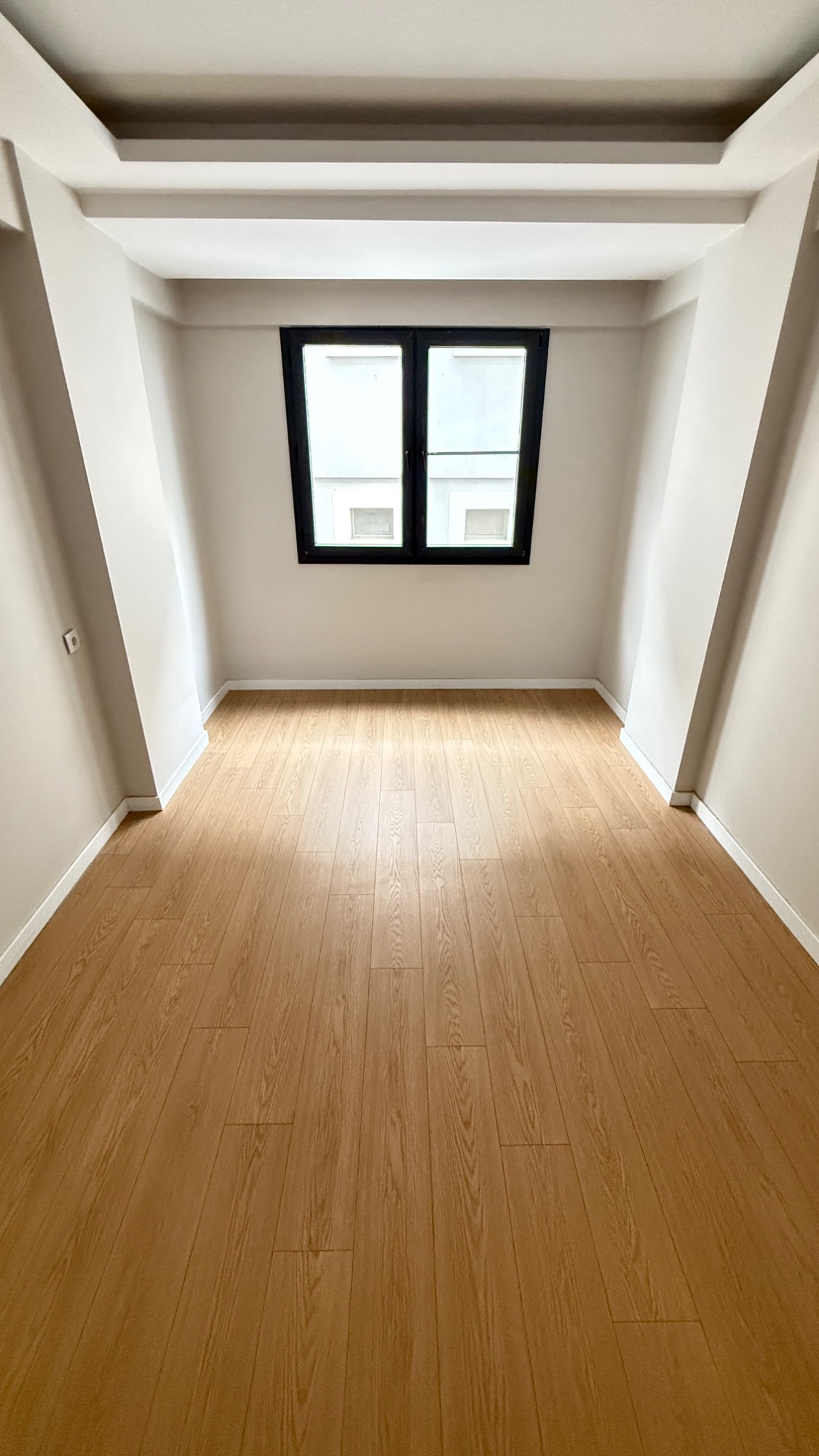 ERGENEKON MAH ŞATO OKULU YAKINI 3+1 ASANSÖRLÜ OTOPARKLI SATILIK DAİRE