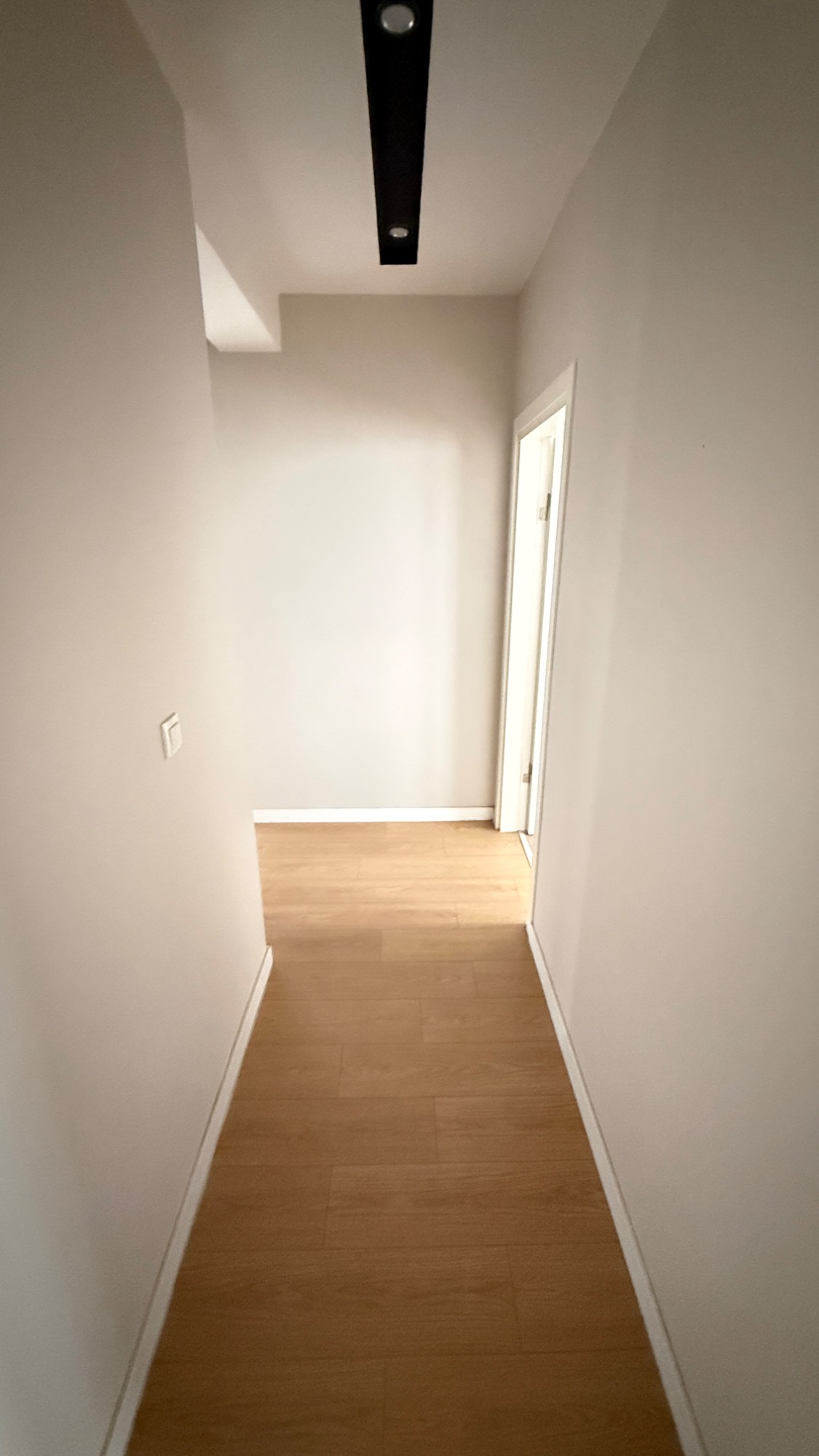 ERGENEKON MAH ŞATO OKULU YAKINI 3+1 ASANSÖRLÜ OTOPARKLI SATILIK DAİRE