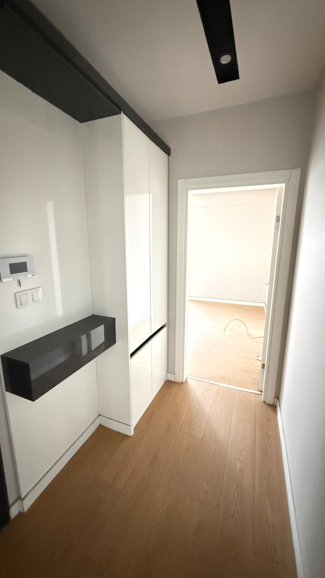 ERGENEKON MAH ŞATO OKULU YAKINI 3+1 ASANSÖRLÜ OTOPARKLI SATILIK DAİRE