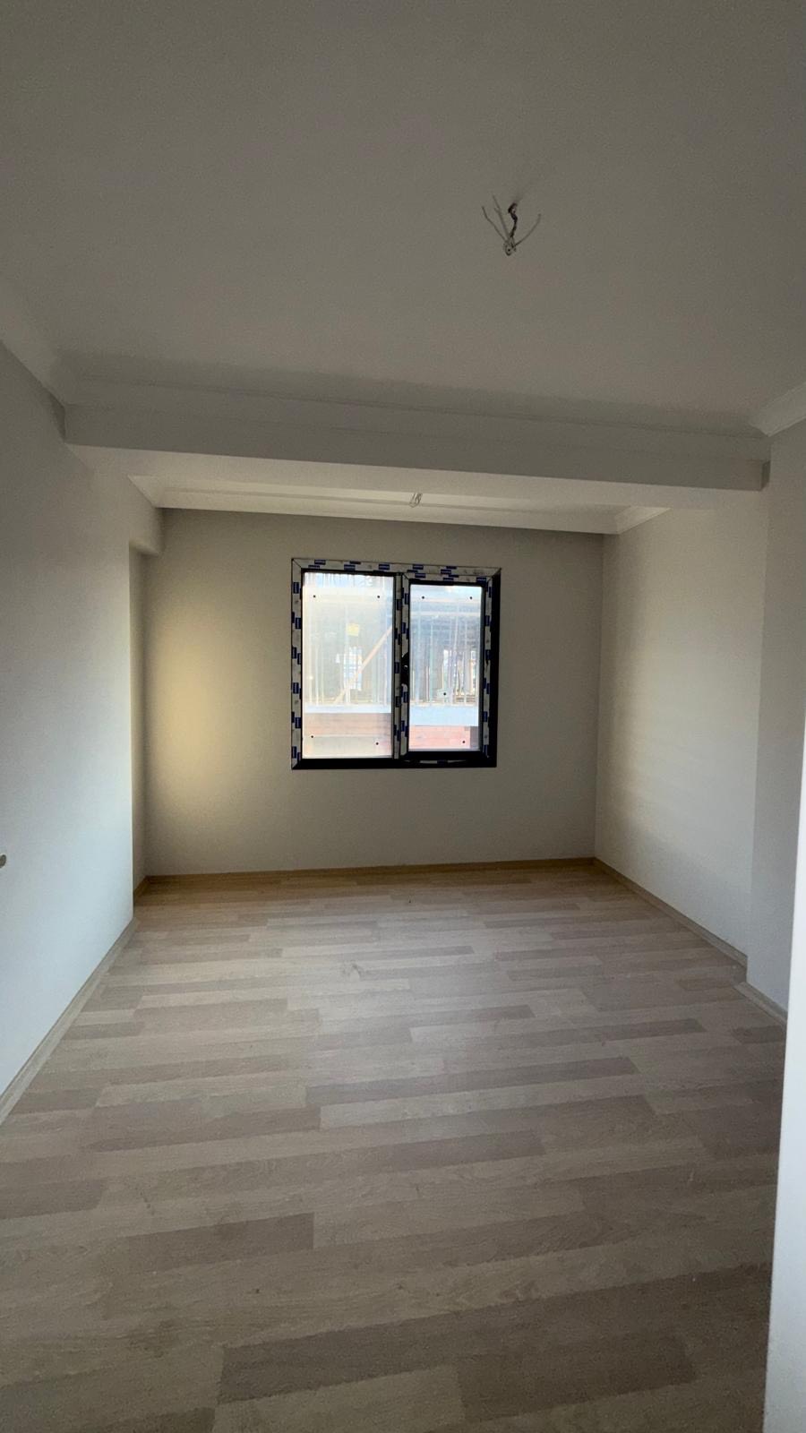 FIRSAT! ERGENEKON'DA ARAS SİTESİNDE 105 M2 2+1 DAİRE