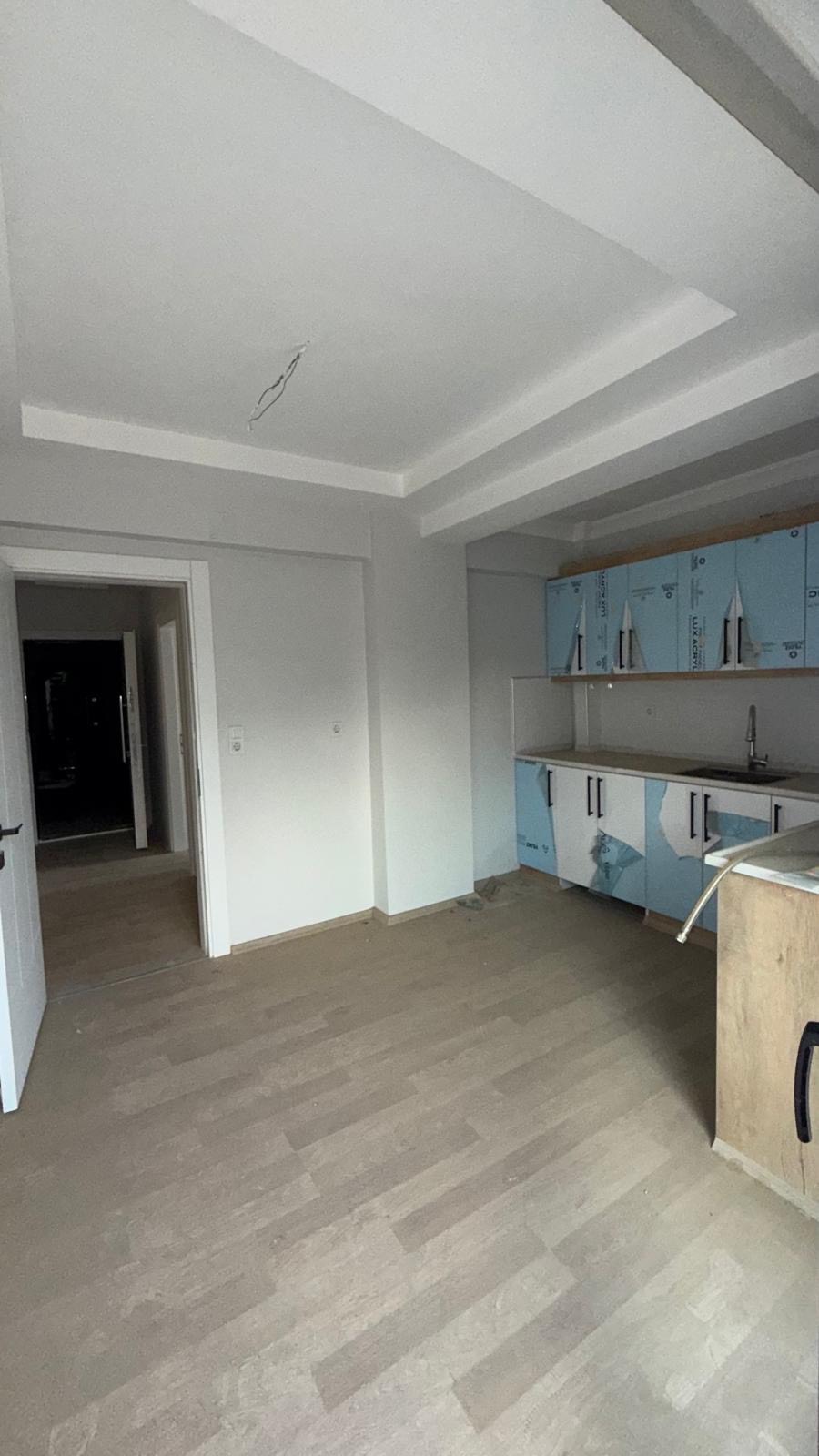 FIRSAT! ERGENEKON'DA ARAS SİTESİNDE 105 M2 2+1 DAİRE